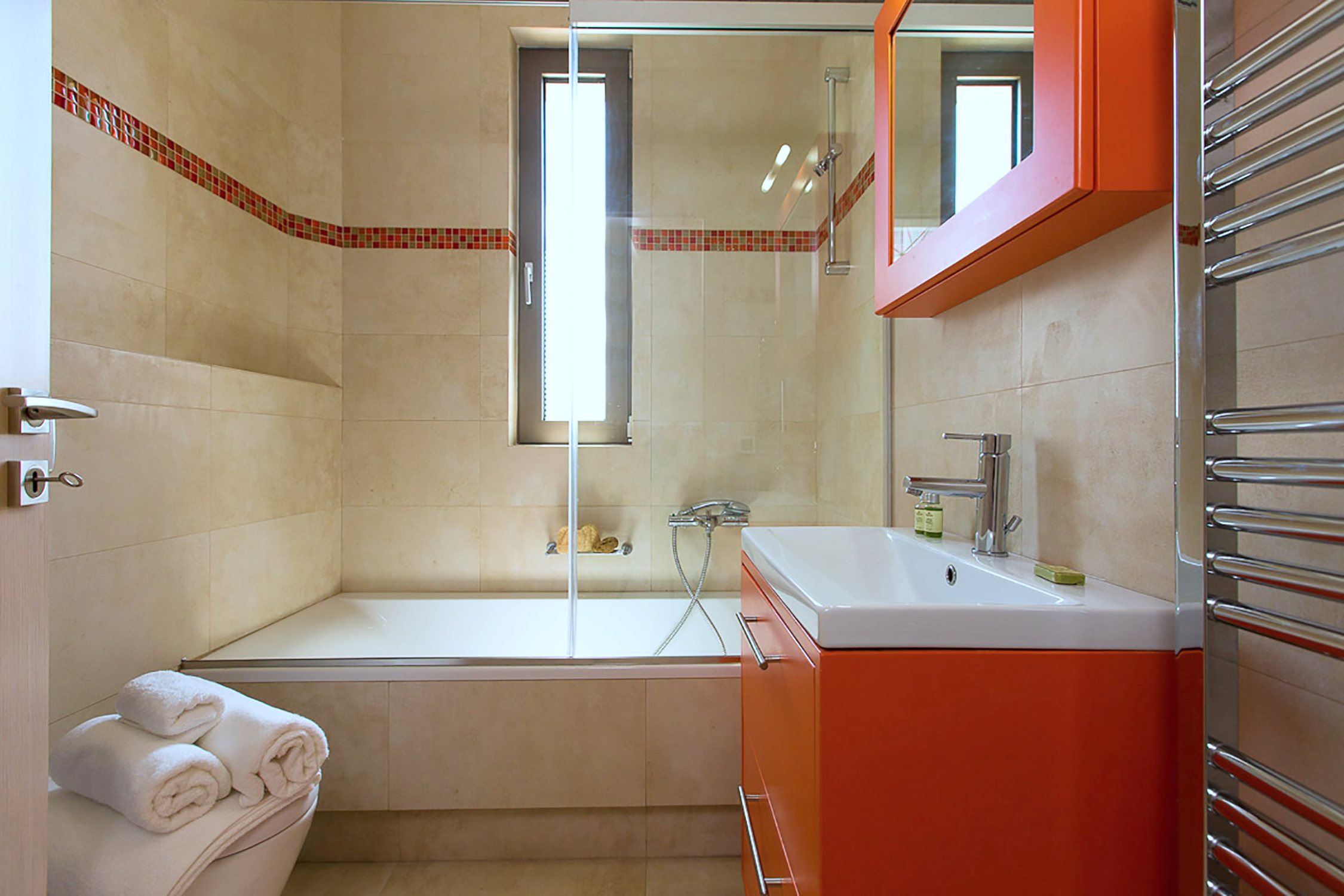 Modern Elegance in a Serene Setting in Crete