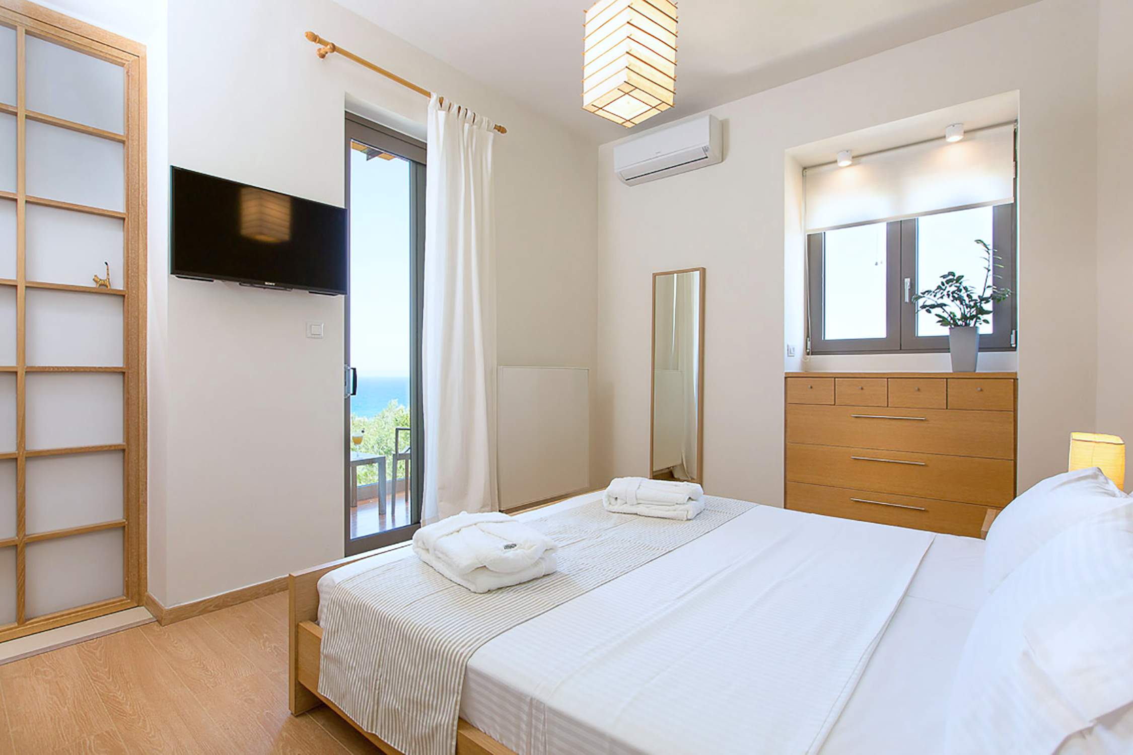Modern Elegance in a Serene Setting in Crete