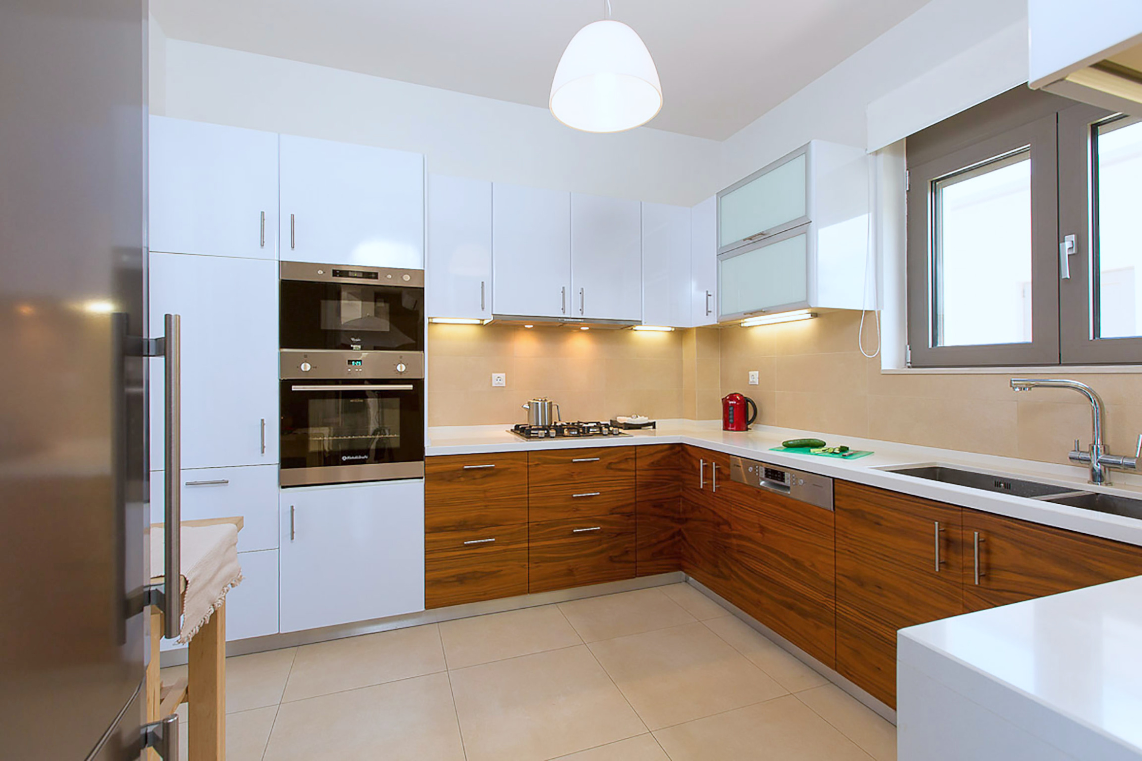 Modern Elegance in a Serene Setting in Crete