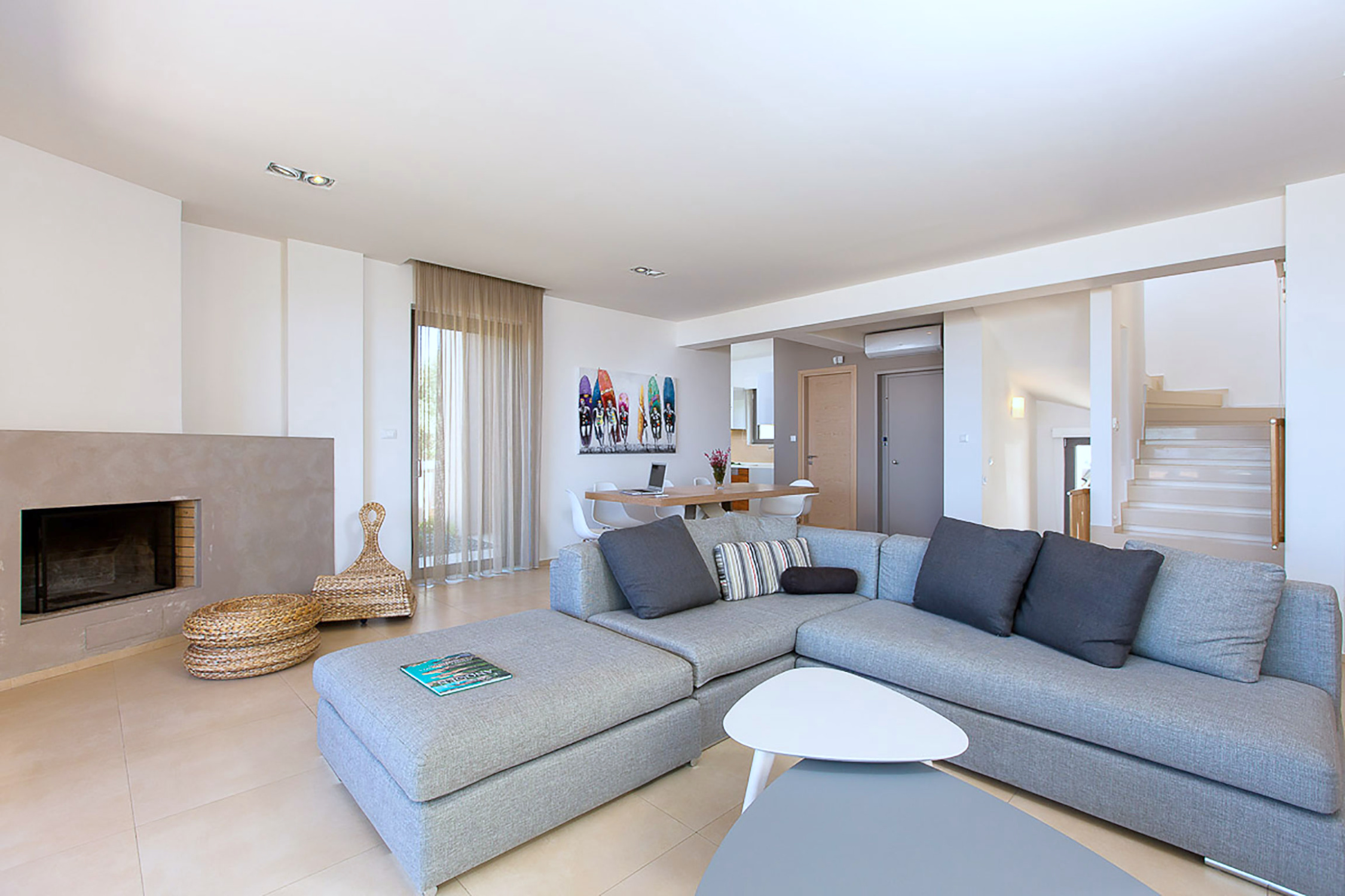 Modern Elegance in a Serene Setting in Crete