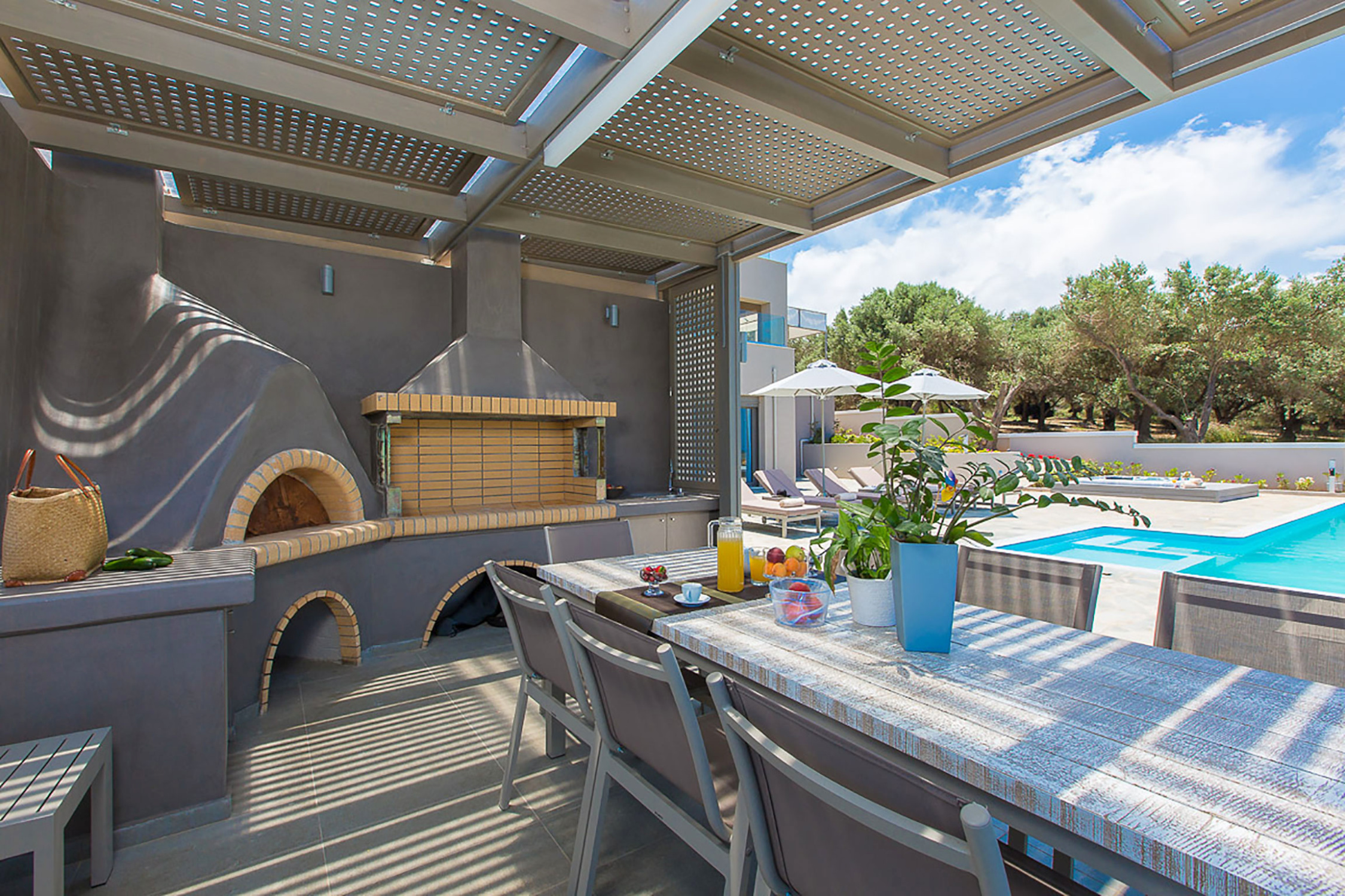 Modern Elegance in a Serene Setting in Crete