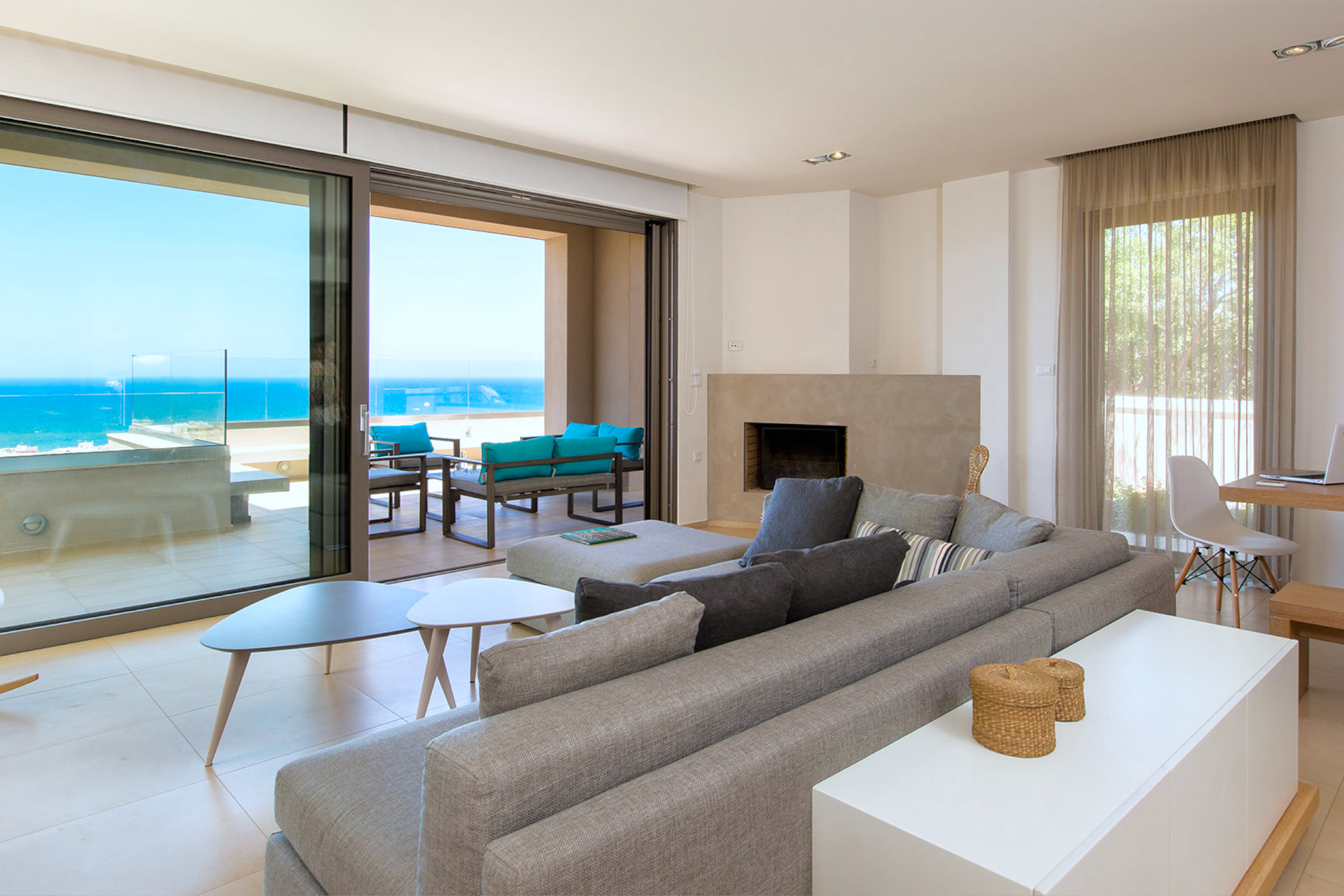 Modern Elegance in a Serene Setting in Crete